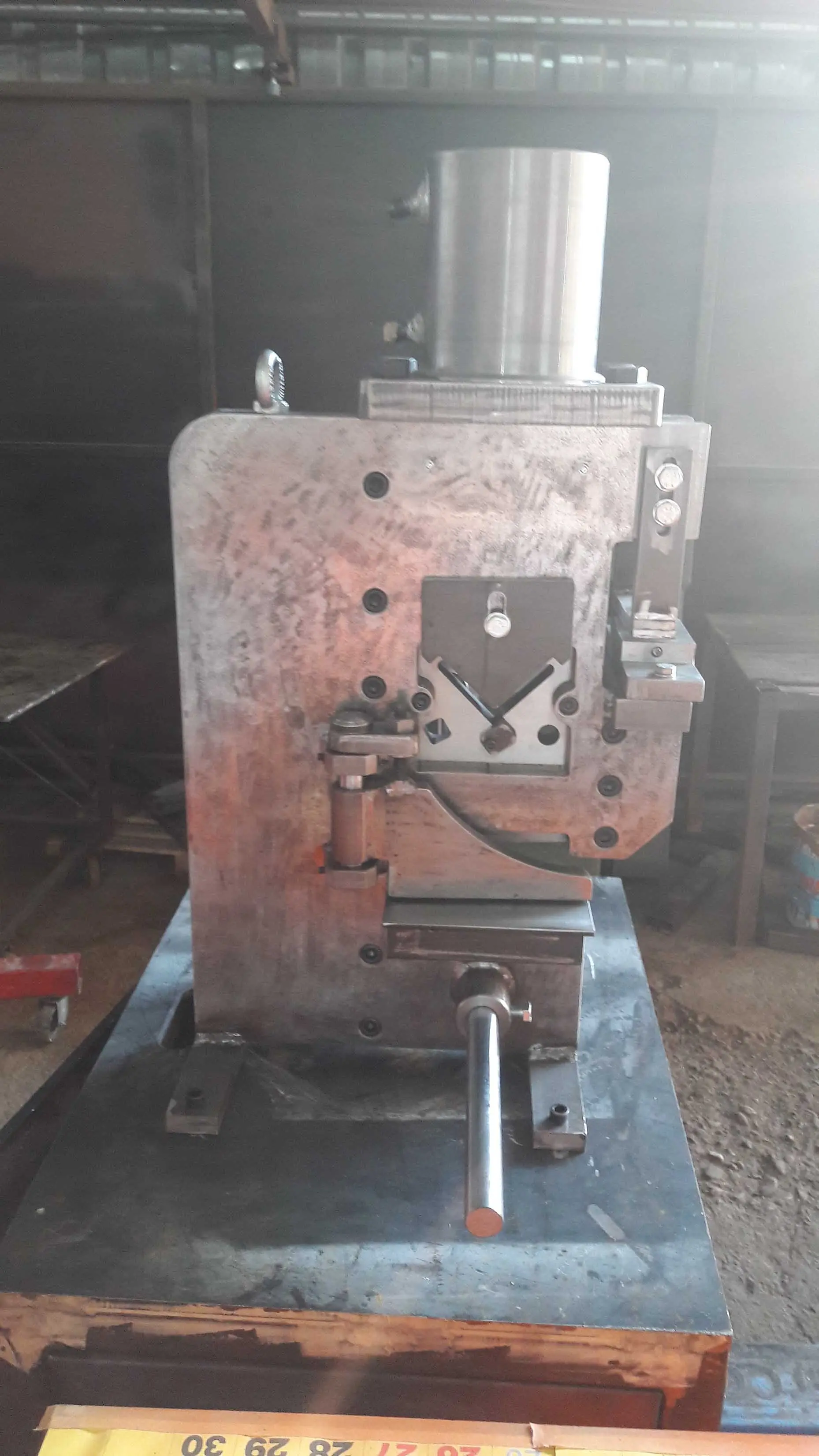 Ironworker for workshops